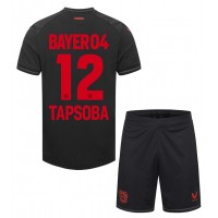 Bayer Leverkusen Edmond Tapsoba #12 Heimtrikotsatz Kinder 2023-24 Kurzarm (+ Kurze Hosen)